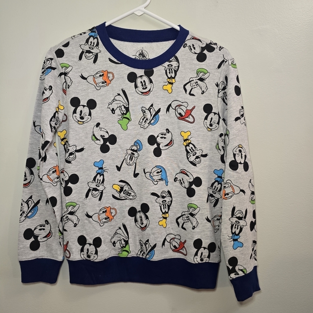 NWT Disney Parks Mickey Donald Pluto Goofy Size Youth Large Crewneck Sweater